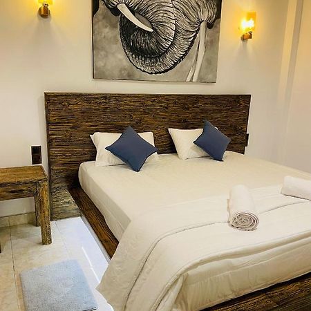 Rusty Bunk Villa كاندي المظهر الخارجي الصورة